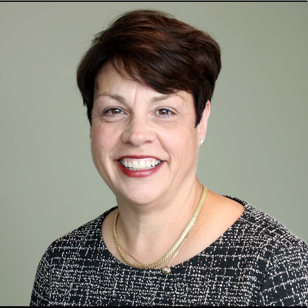 Meet your Posher, Suzette
